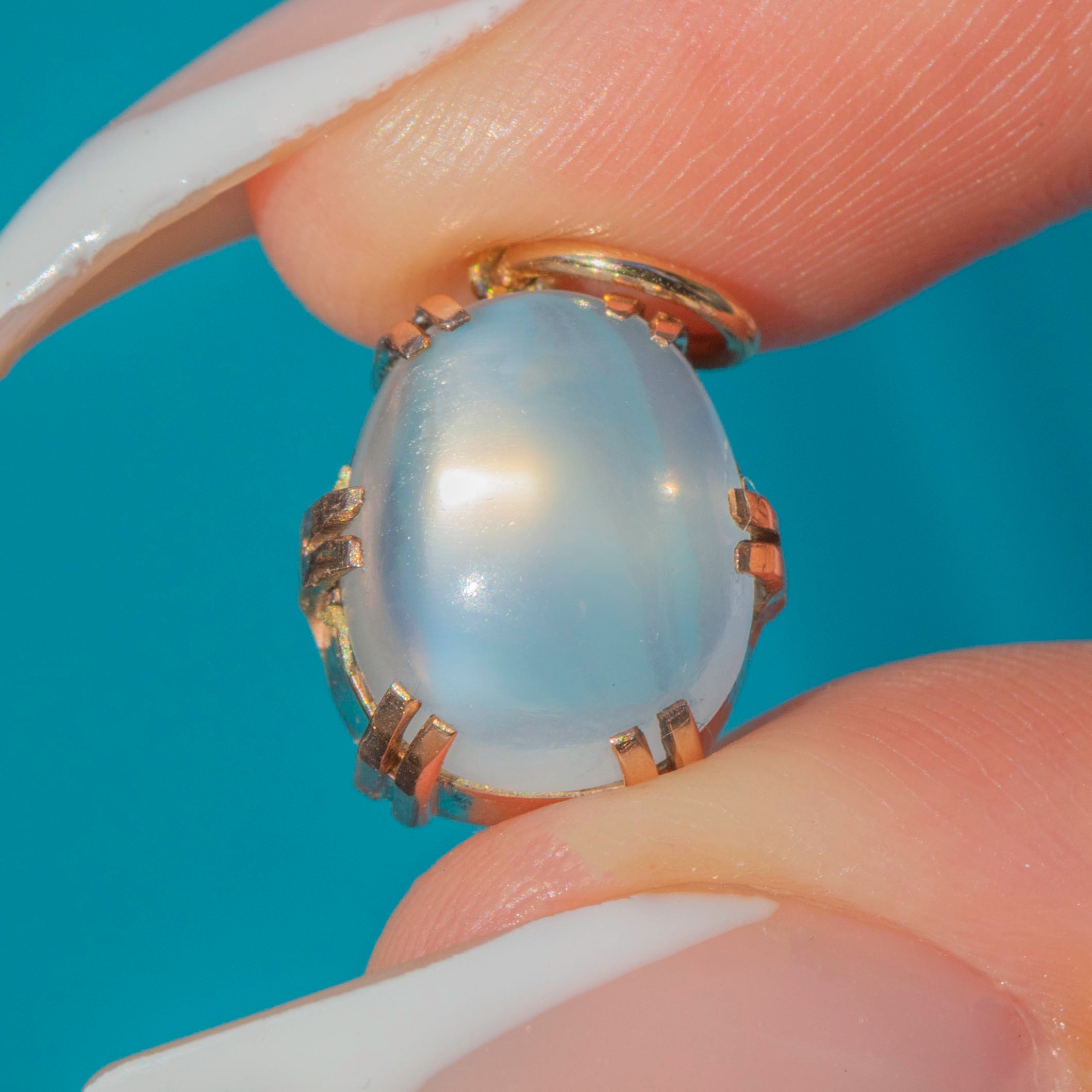 Chubby 9ct Gold Moonstone Cabochon Pendant- Moonstone