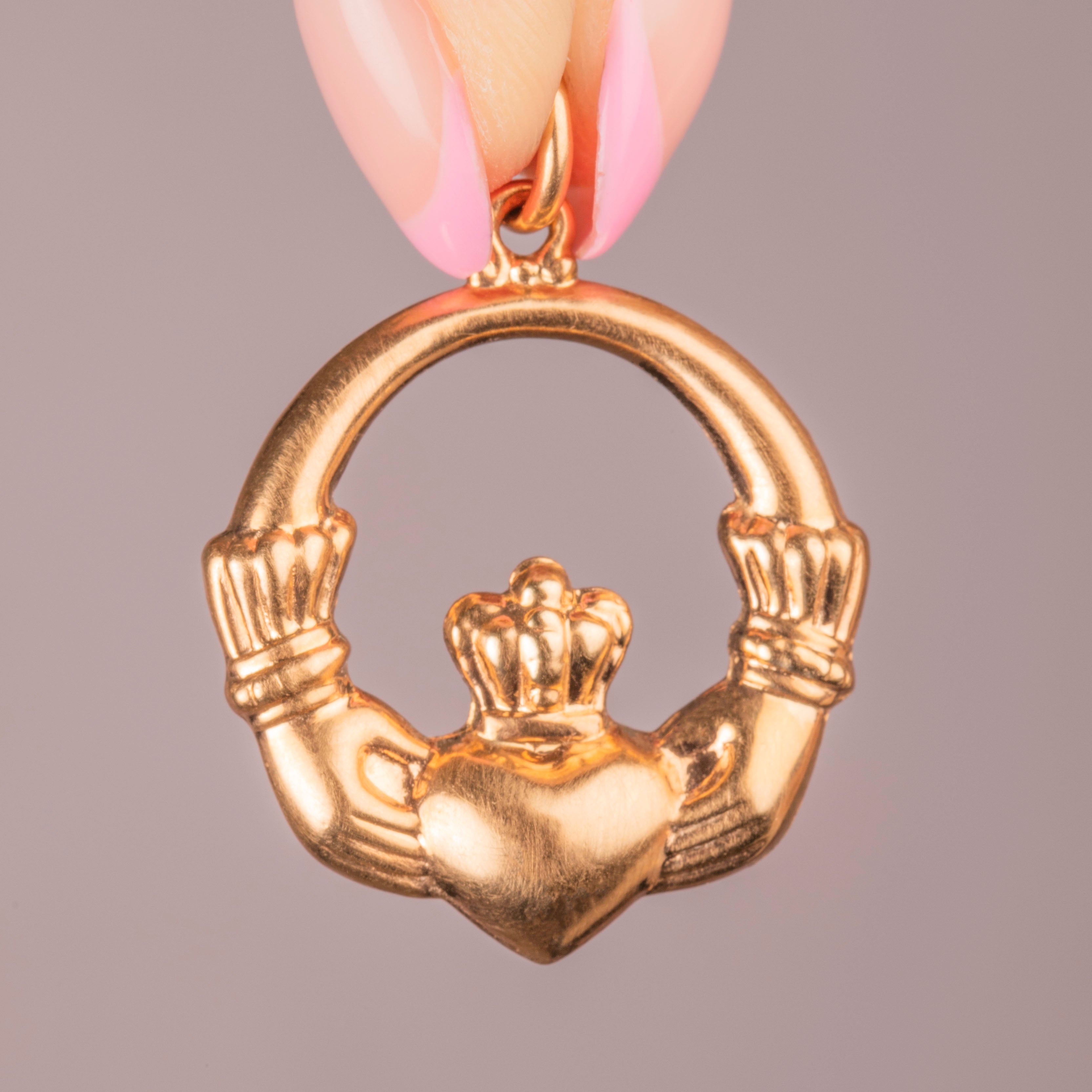 9ct Gold Claddagh Pendant - Main Image