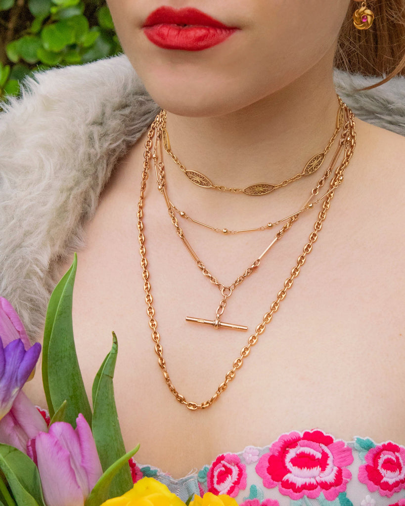 Six Ways To Style An Antique Gold Chain