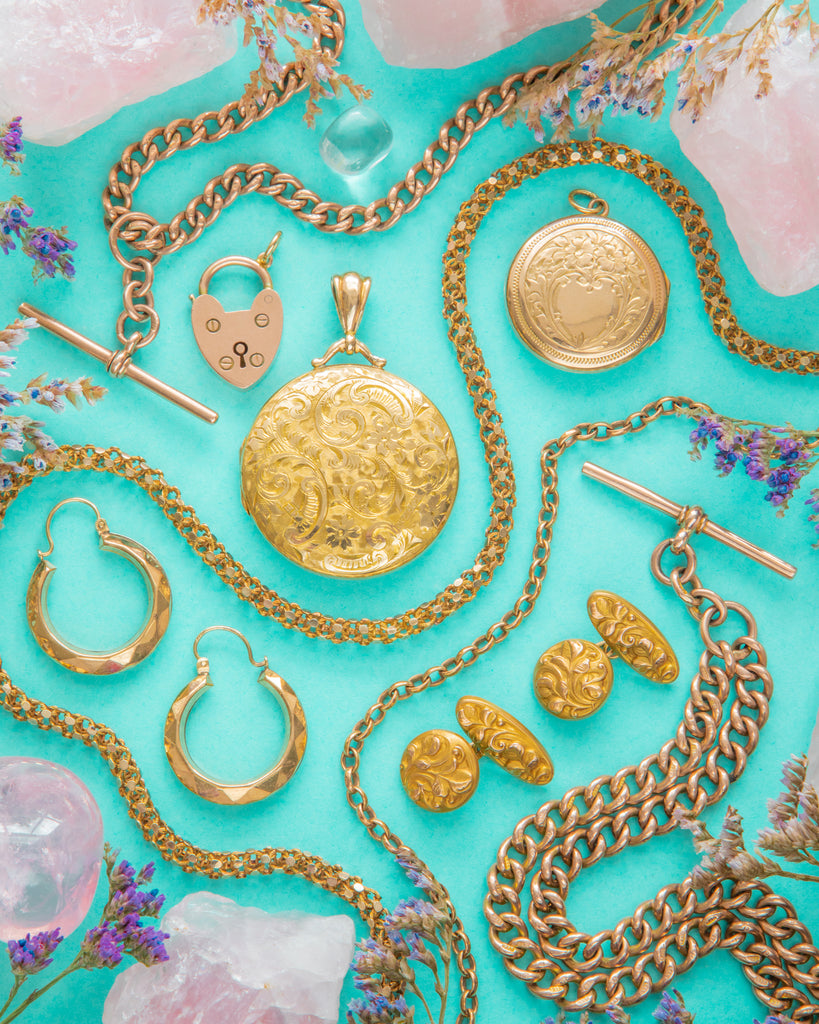 What is Antique Gold Jewellery?