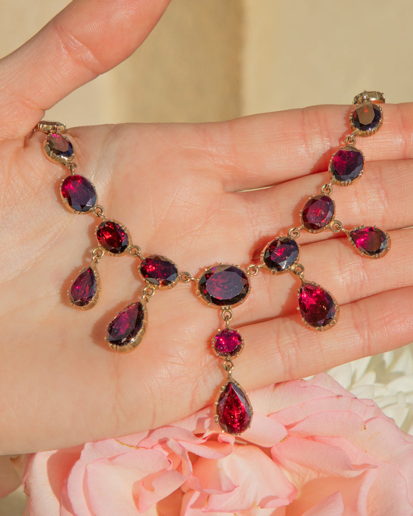 15.5” Antique Georgian Foiled Garnet Necklace, 21.55ct