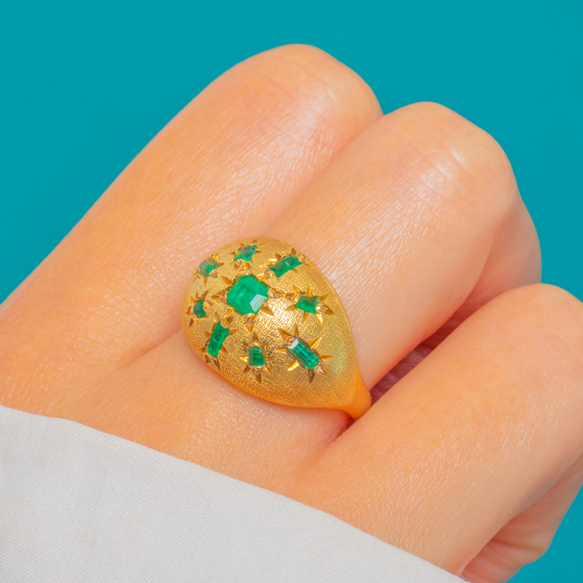 Bomb Star Rings 18ct Gold Emerald