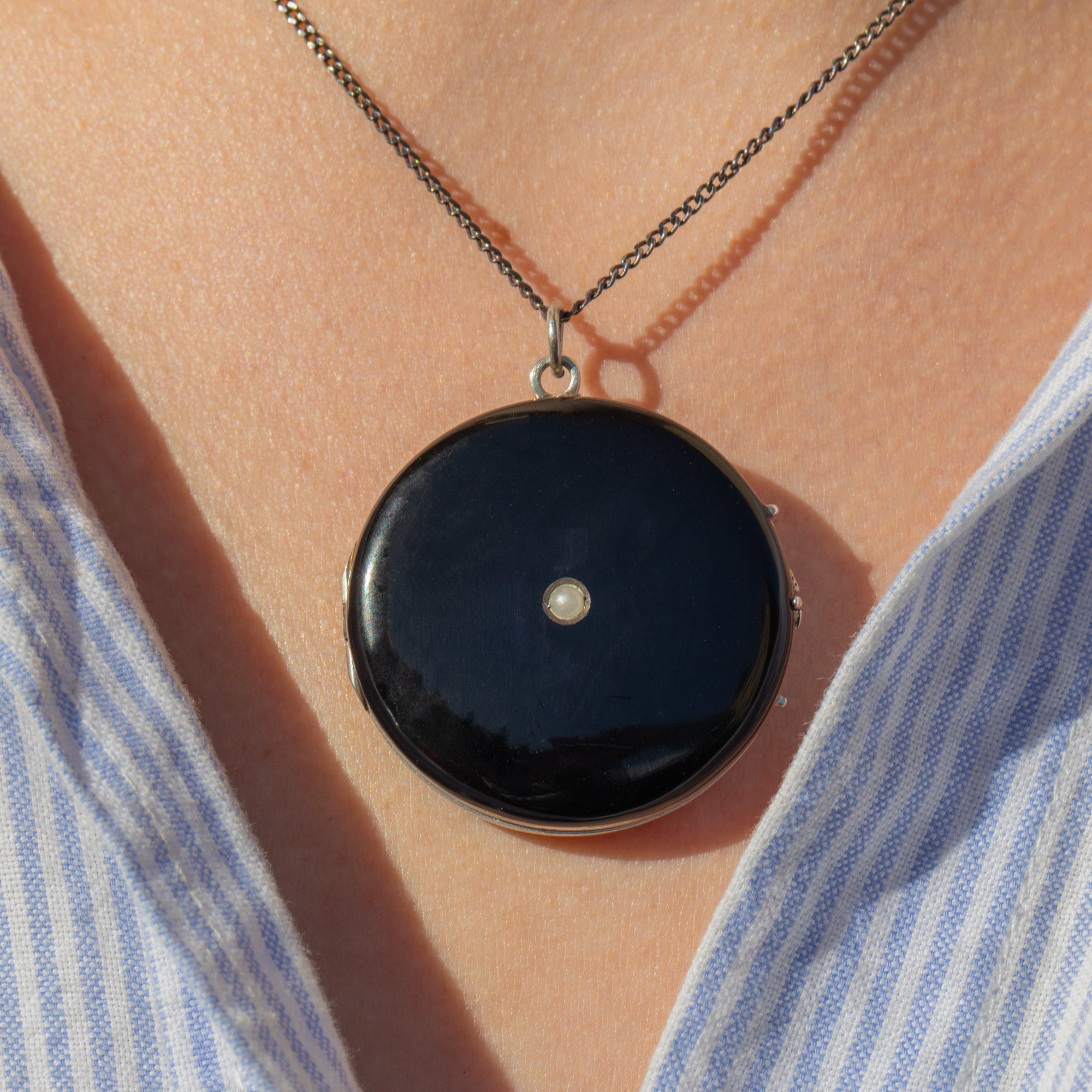 Black Thread Locket Victorian Black Enamel Pearl Round Locket