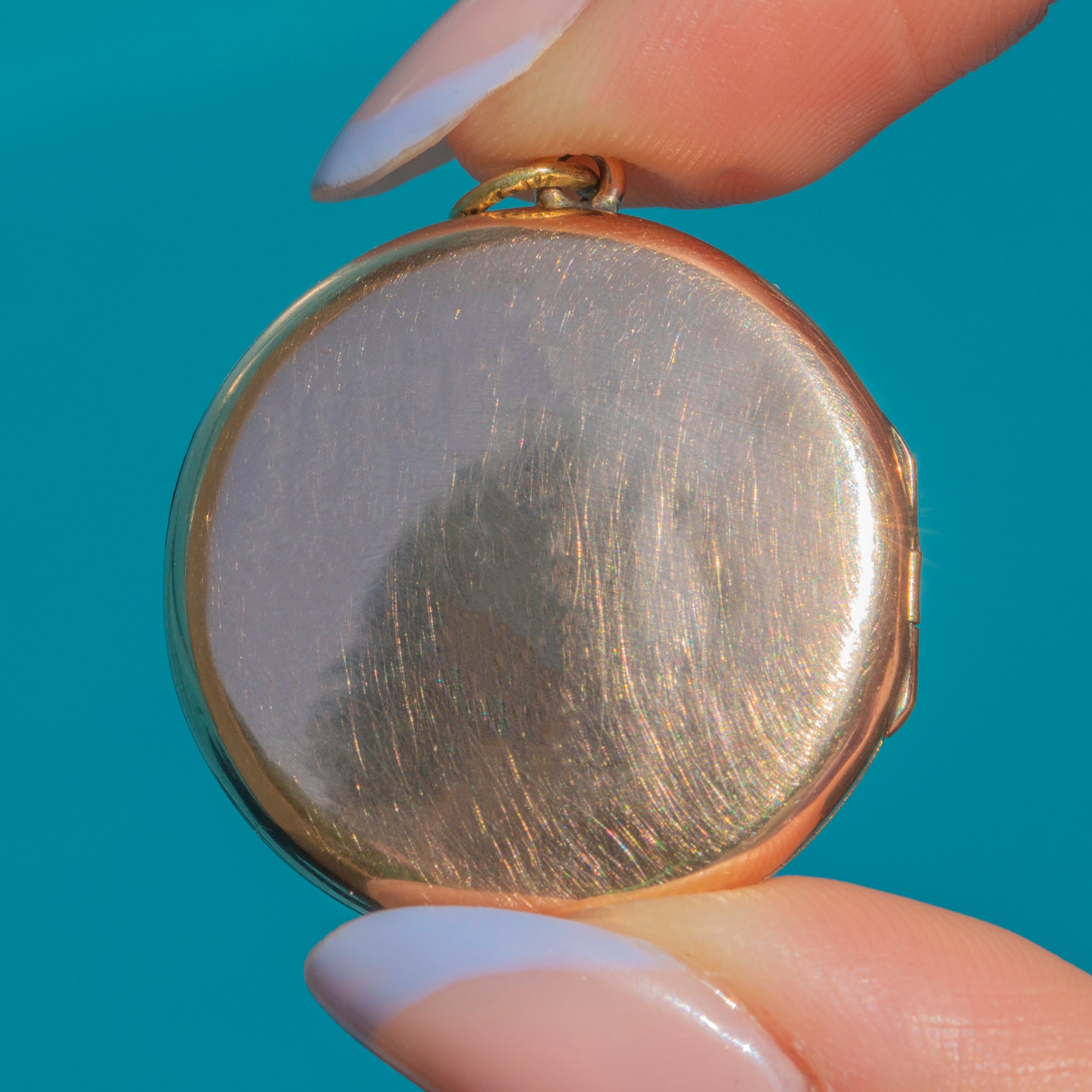 Opening Star Locket Antique 9ct Gold Diamond Star-Set Round Locket