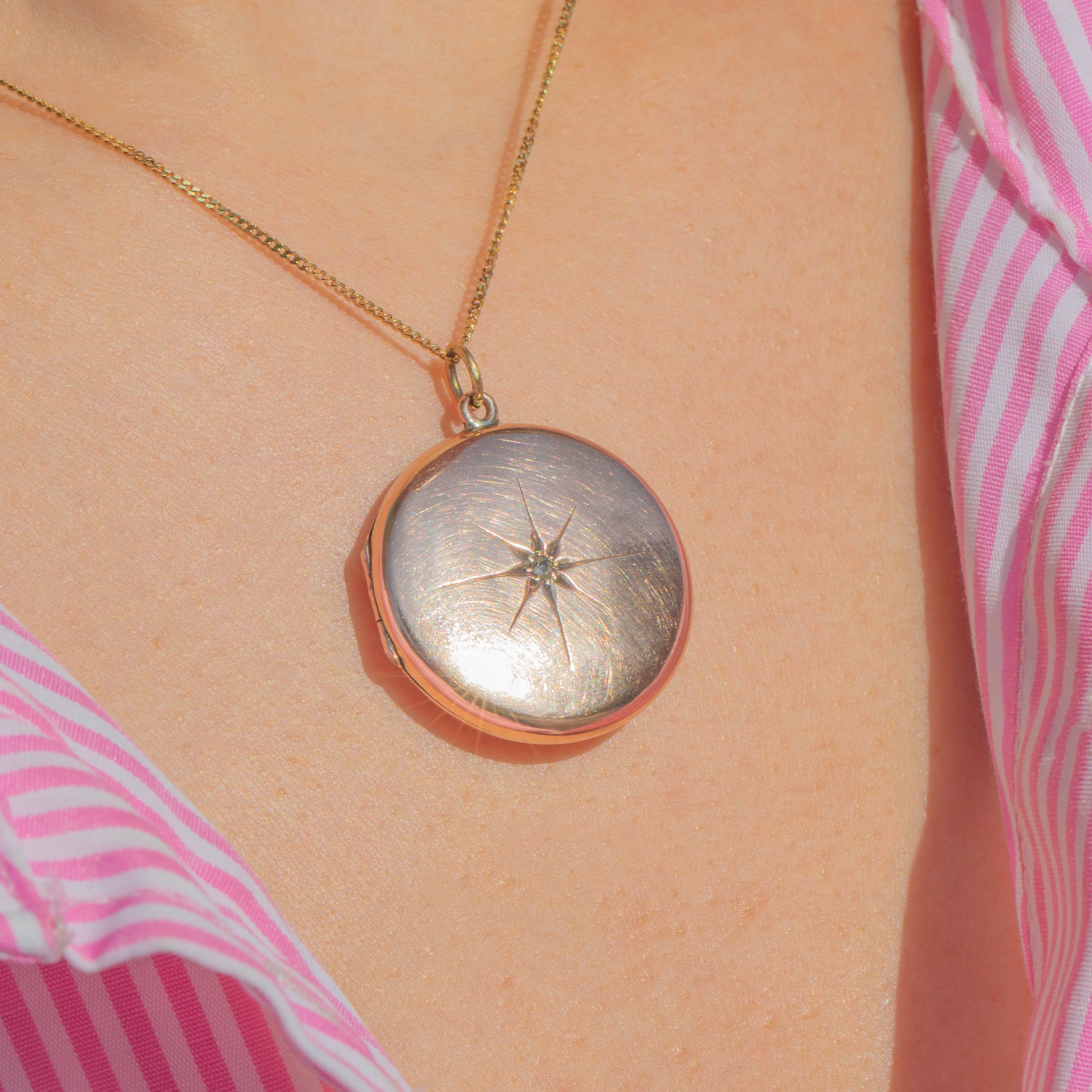 Opening Star Locket Antique 9ct Gold Diamond Star-Set Round Locket
