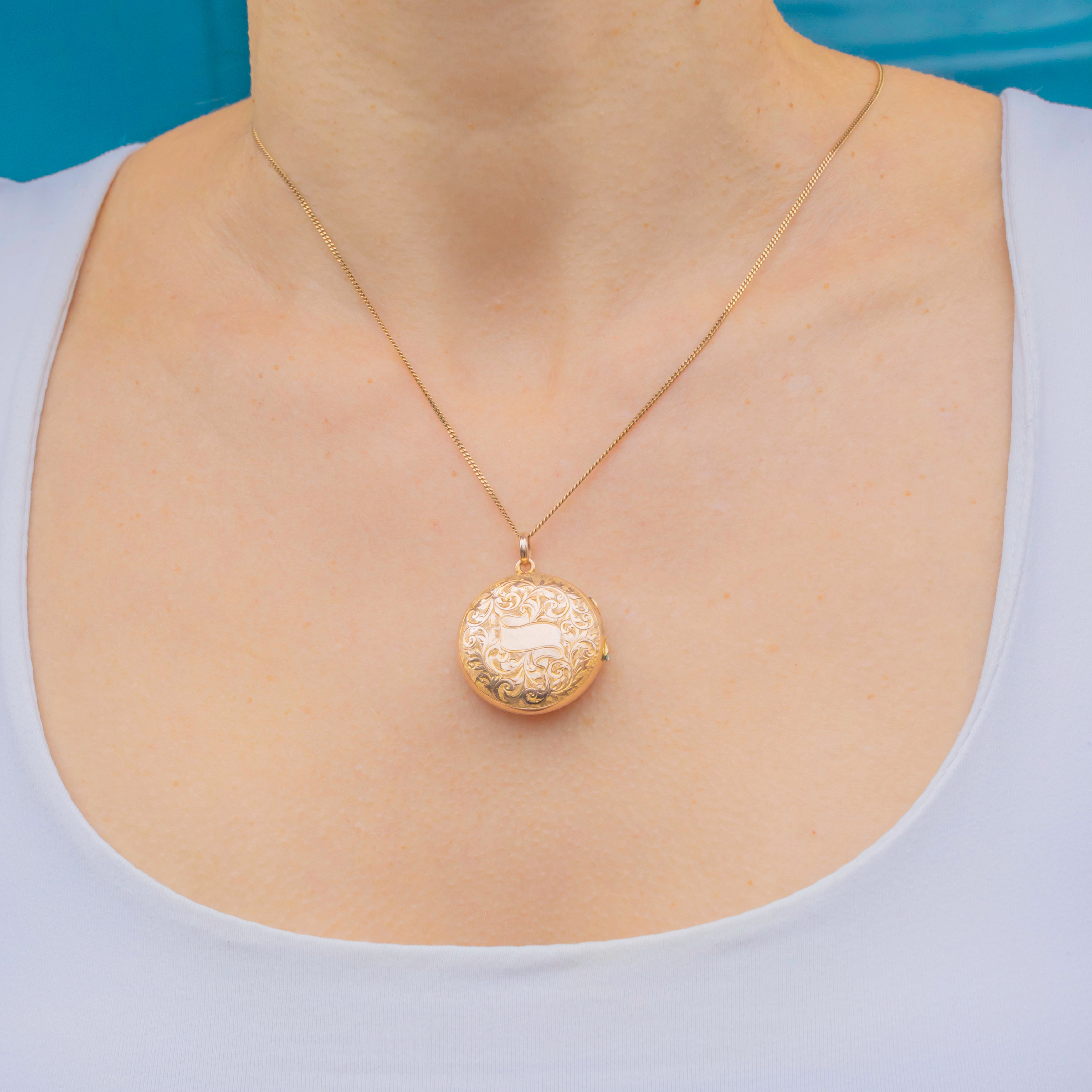 Namesake Gold Locket Antique 9ct Gold Engraved Round Double-Sided