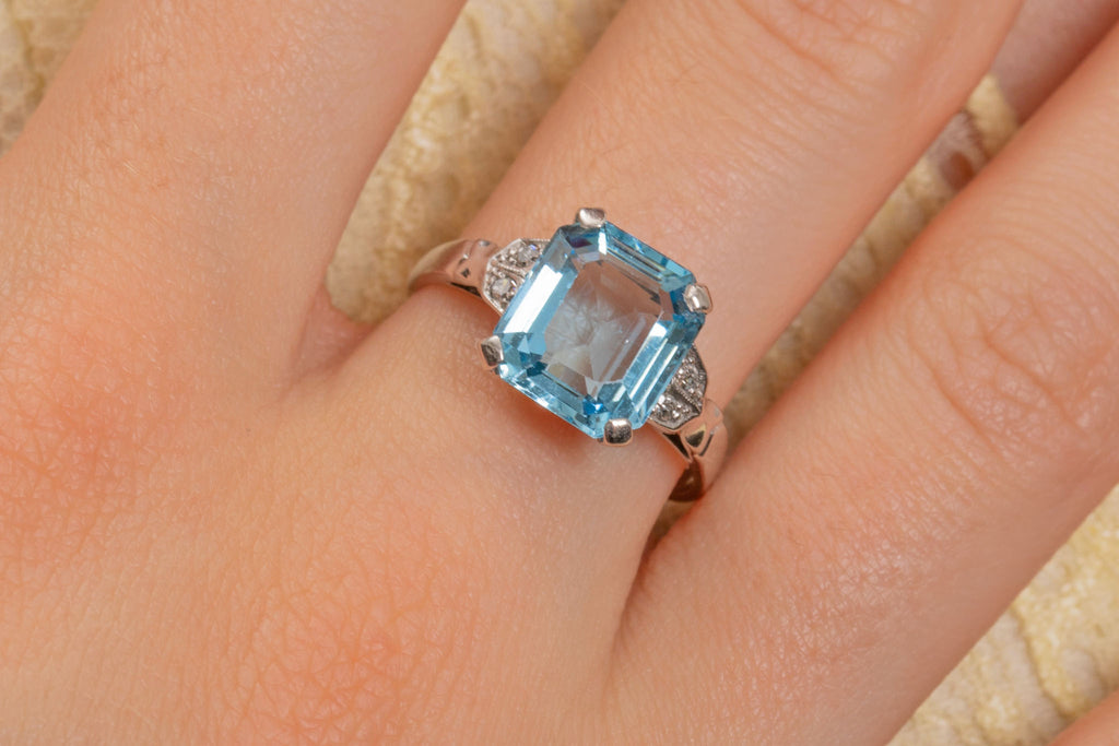 Art Deco 18ct White Gold Aquamarine Diamond Ring