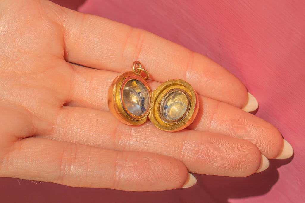 18ct Gold Orb Shaker Locket- Loose Diamonds, Sapphires & Ceylon Moonstones