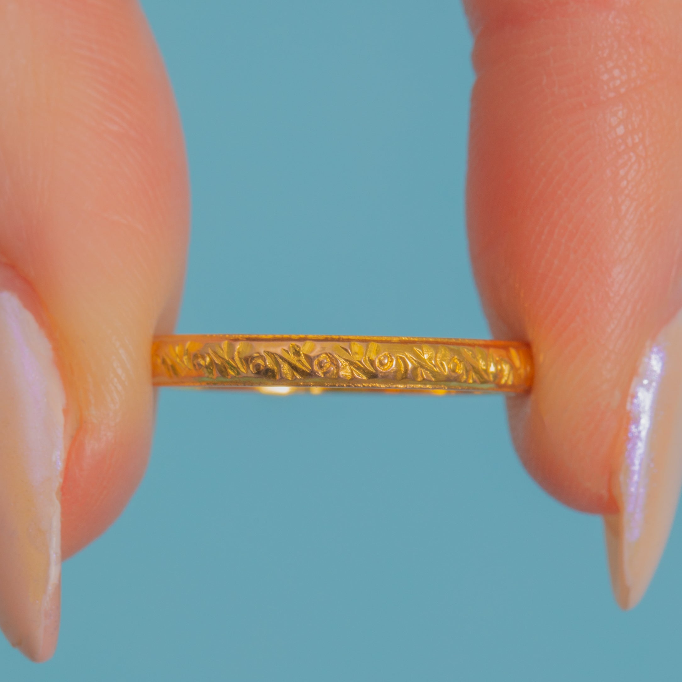 Art Deco 9ct Gold Engraved Stacking Ring, c.1920