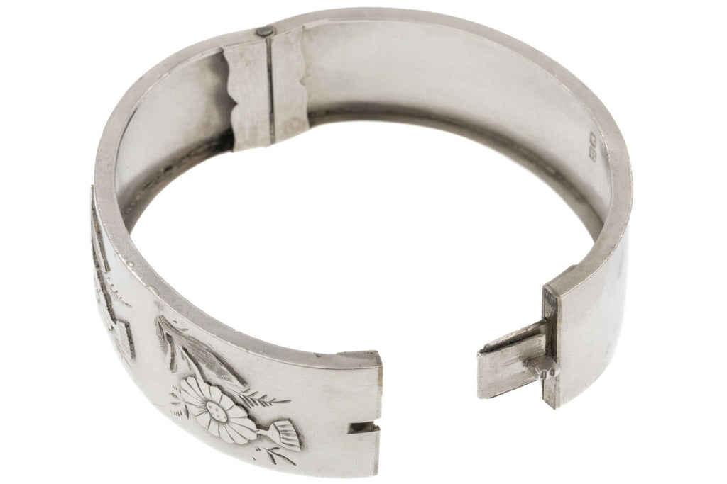 Victorian Aesthetic Silver Flower Bangle