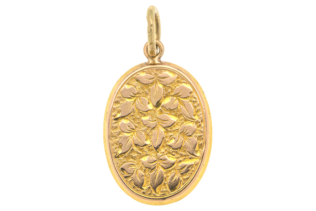 Antique 15ct Gold Engraved Ivy Leaf Pendant
