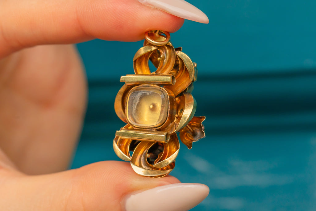 Antique 18ct Gold Garnet Cluster Pendant, Locket Back