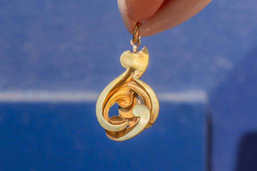 Antique 18ct Gold Garnet Pendant