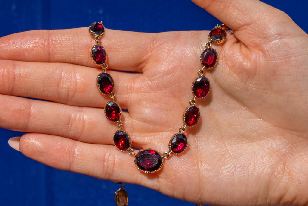 Georgian 9ct Gold Foiled Garnet Riviere Necklace, 21.00ct