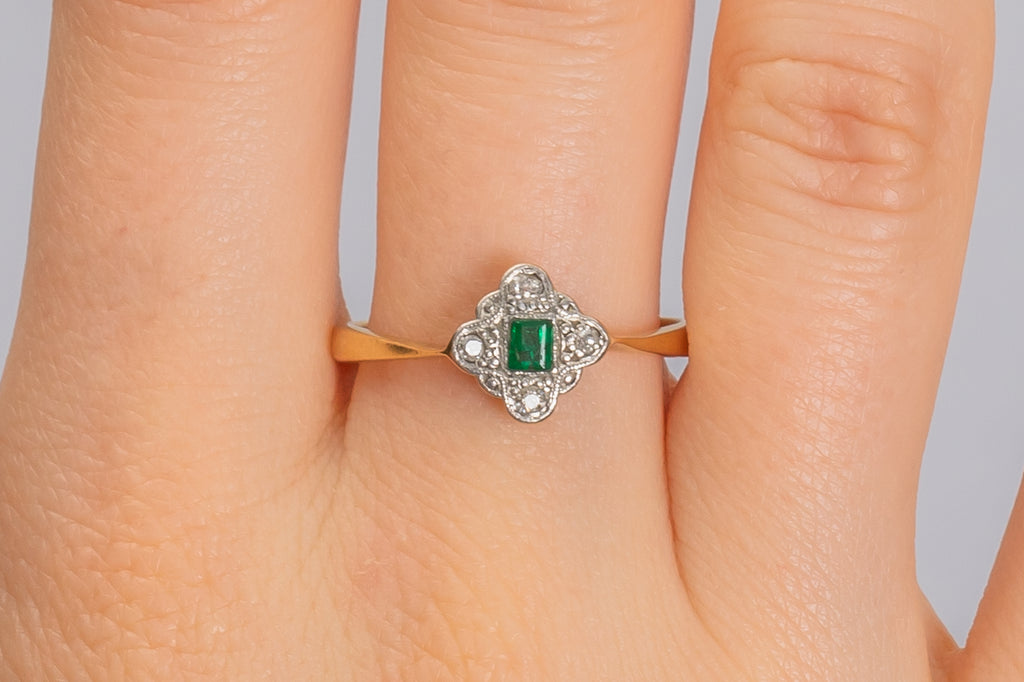 Art Deco 18ct Gold Emerald Diamond Cluster Ring