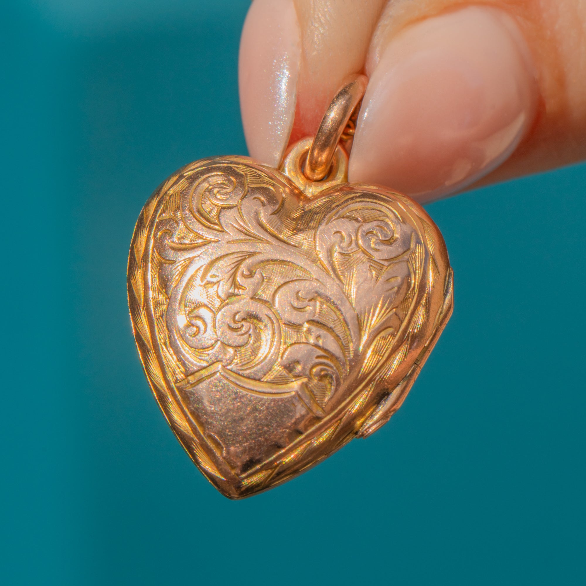 Heart Lockets Examples Antique Solid 9ct Gold Engraved Heart Locket