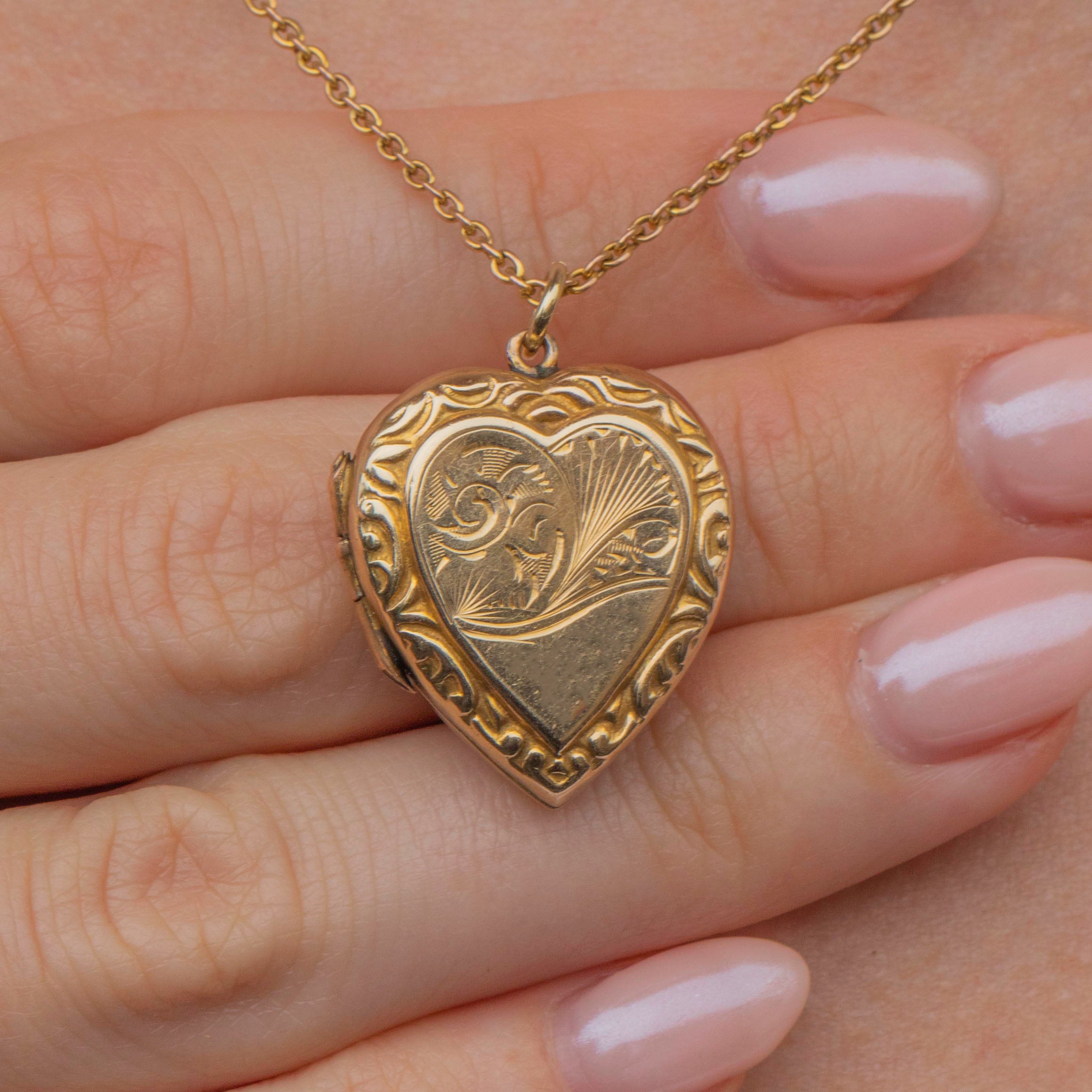 Heart Lockets Examples Antique 9ct Gold Engraved Heart Locket
