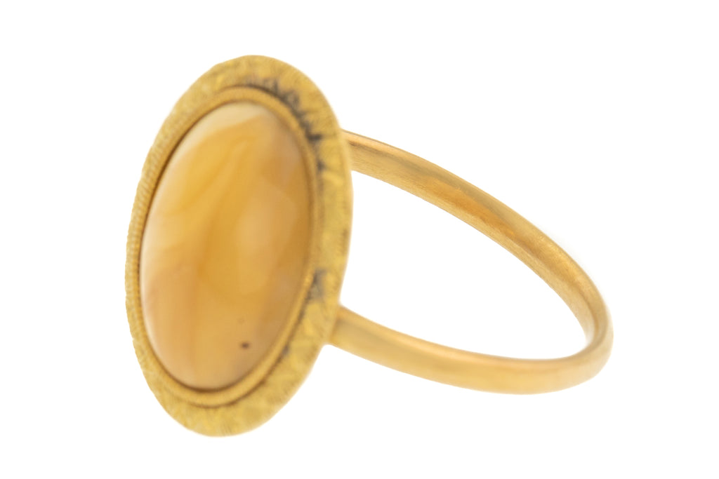 Victorian 18ct Gold Agate Oval Ring