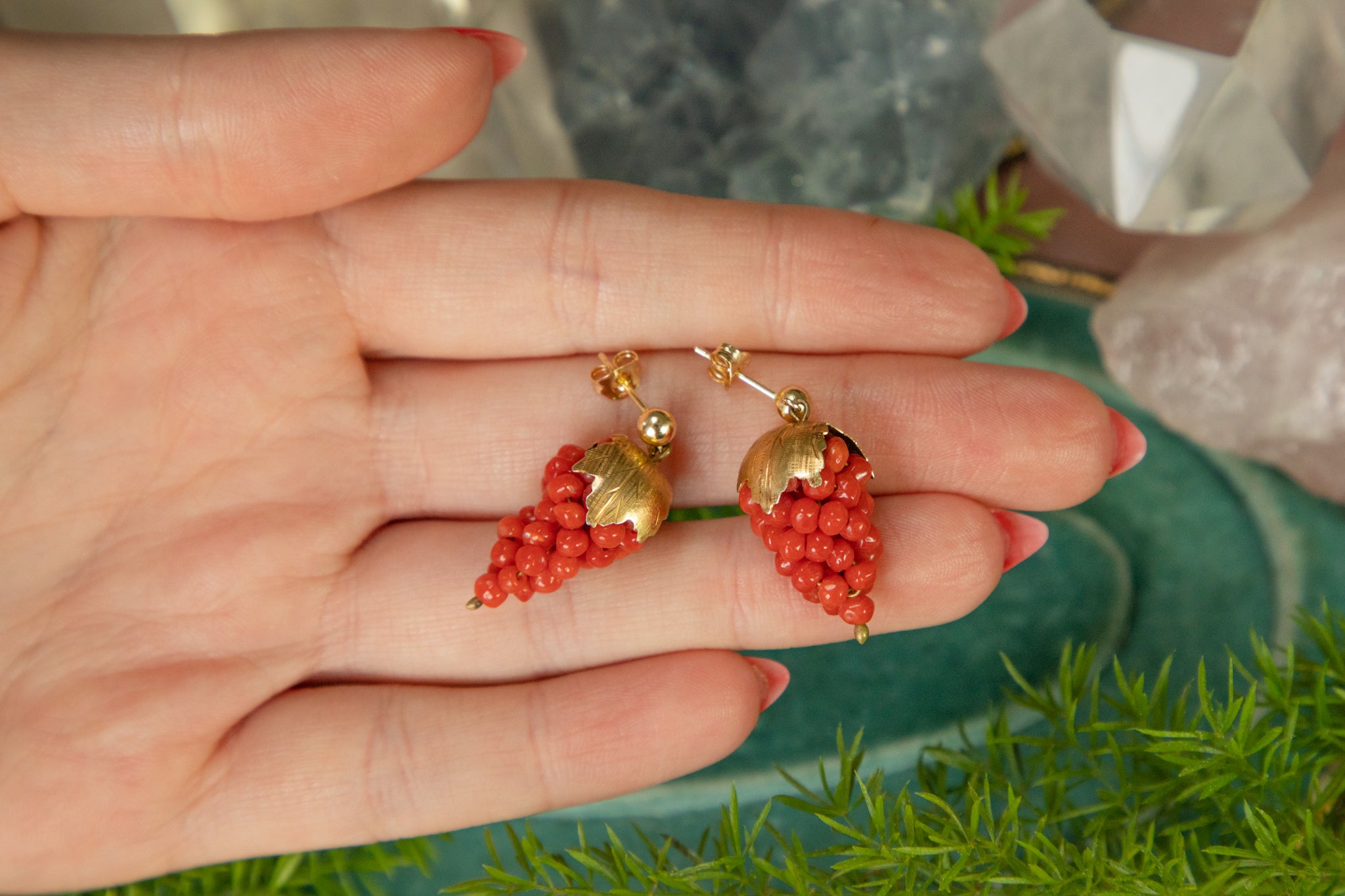 Ladies Fashions Designer bunches of gold grape gold earrings