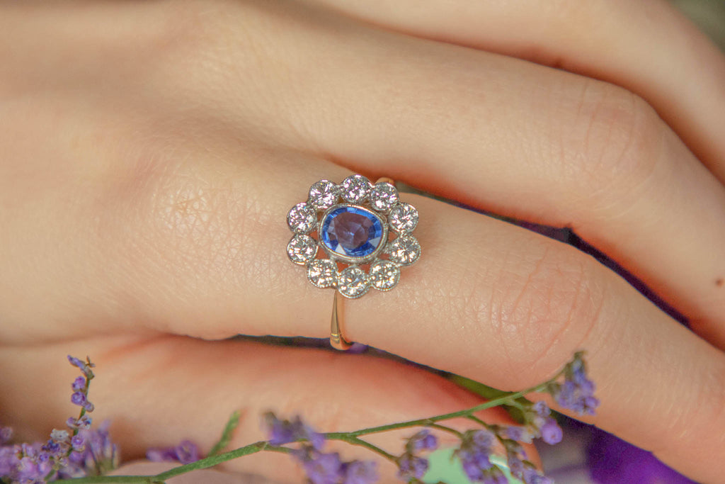 18ct Gold Natural Sapphire Diamond Cluster Engagement Ring - Platinum Settings