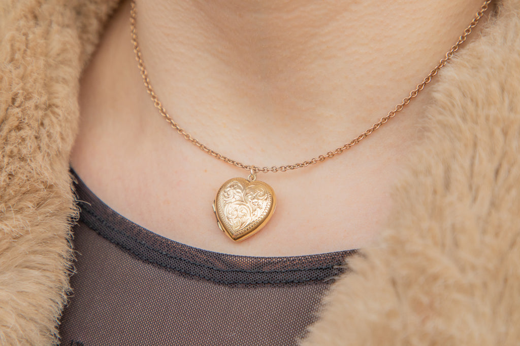 Victorian 9ct Gold Engraved Puffy Heart Locket