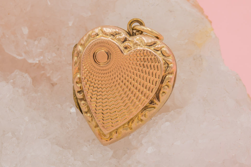 Antique 9ct Gold Embossed Heart Locket