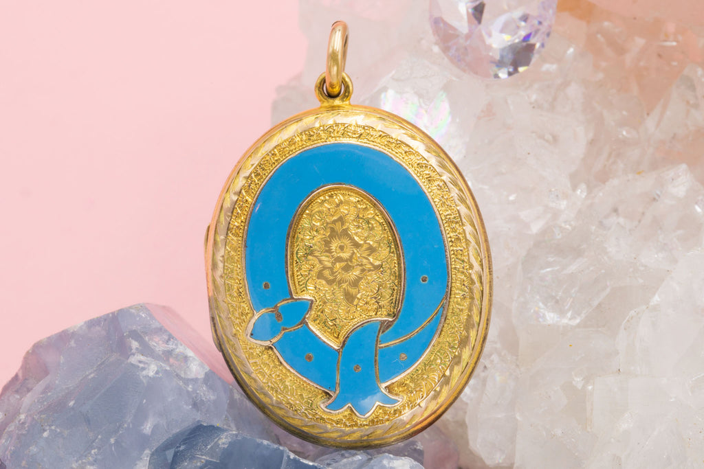 Victorian 9ct Gold Blue Enamel Buckle Engraved Family Locket