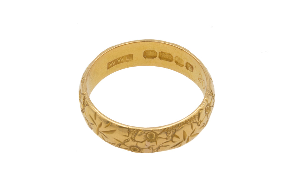 22ct Gold Fancy Engraved Forget-Me-Not Wedding Band, 6.1g