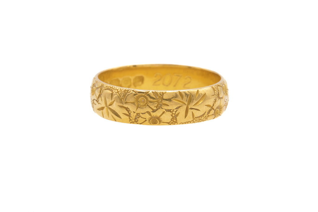 22ct Gold Fancy Engraved Forget-Me-Not Wedding Band, 6.1g