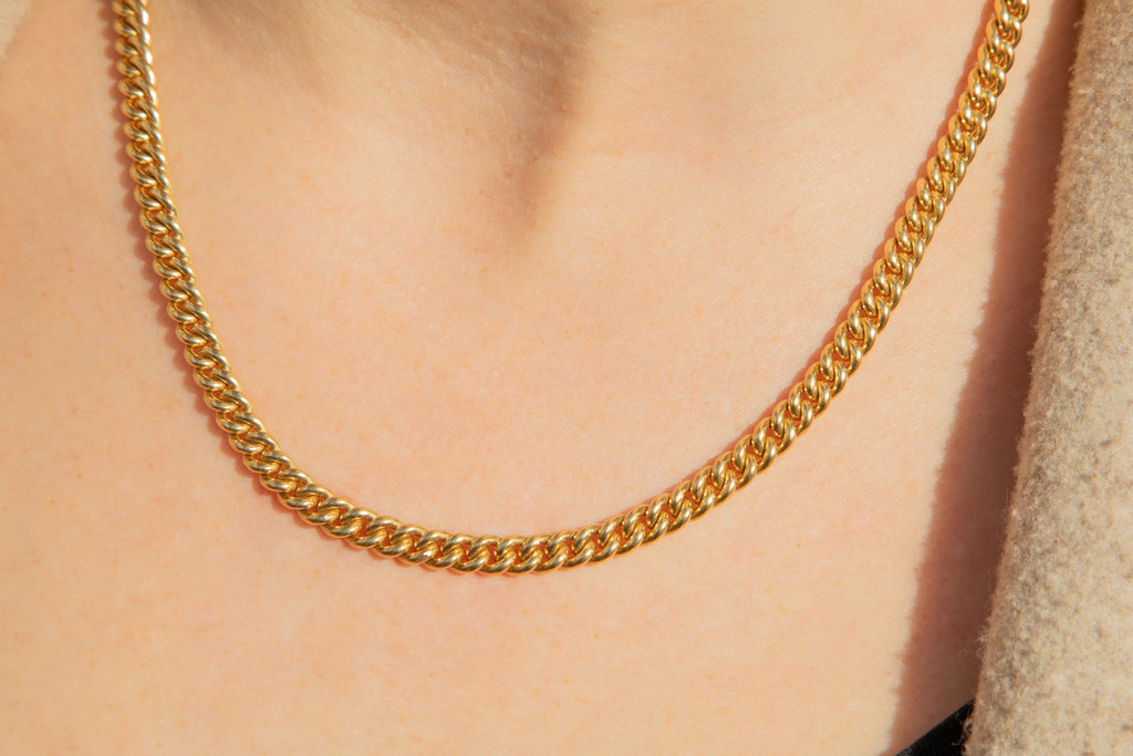 18" Solid 18ct Gold Mappin & Webb Curb Chain (55.6g)