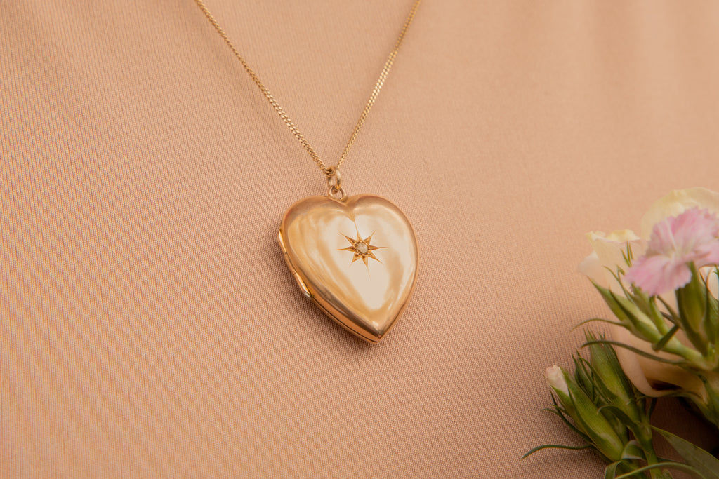 Antique 15ct Gold Diamond Heart Locket