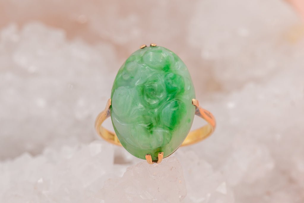 15ct Gold Art Deco Carved Jade Ring
