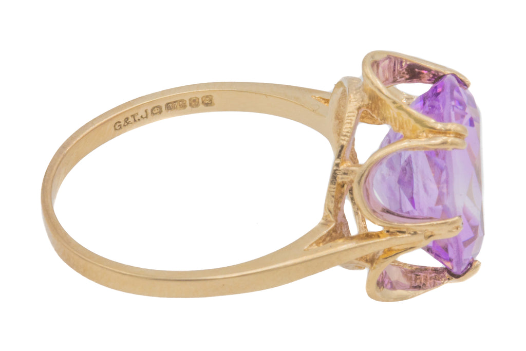 9ct Gold Lilac Amethyst "Flower" Ring, 3.80ct