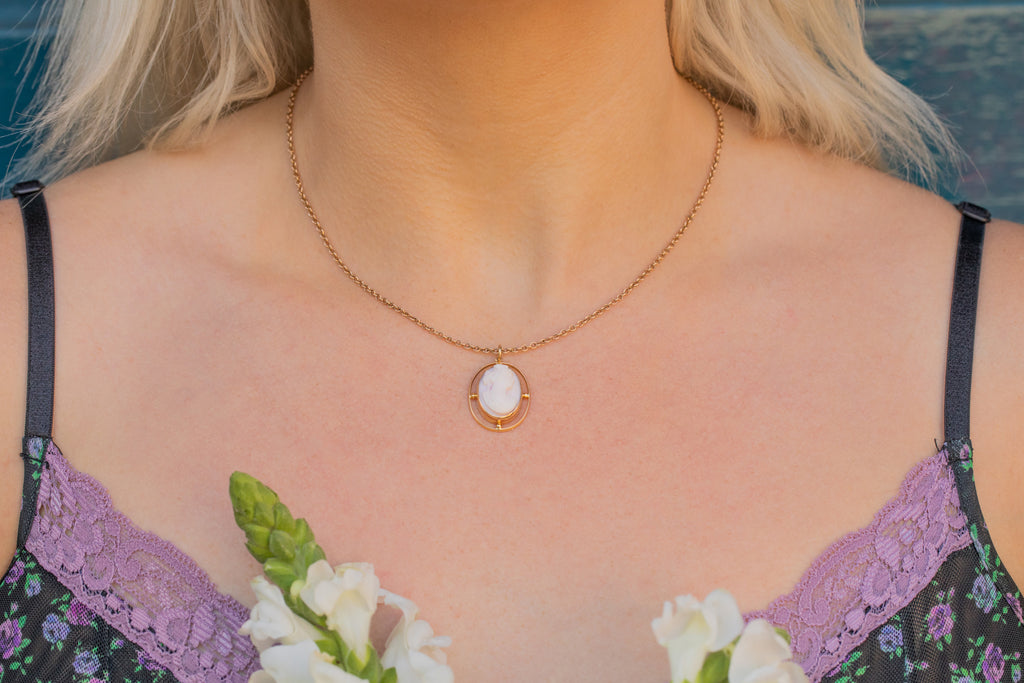 Dainty 9ct Gold Pink Shell Cameo Drop Pendant