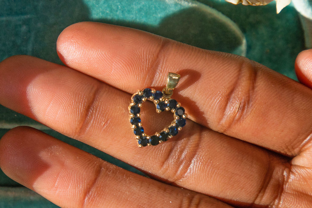 9ct Gold Sapphire Heart Pendant, 0.70ct
