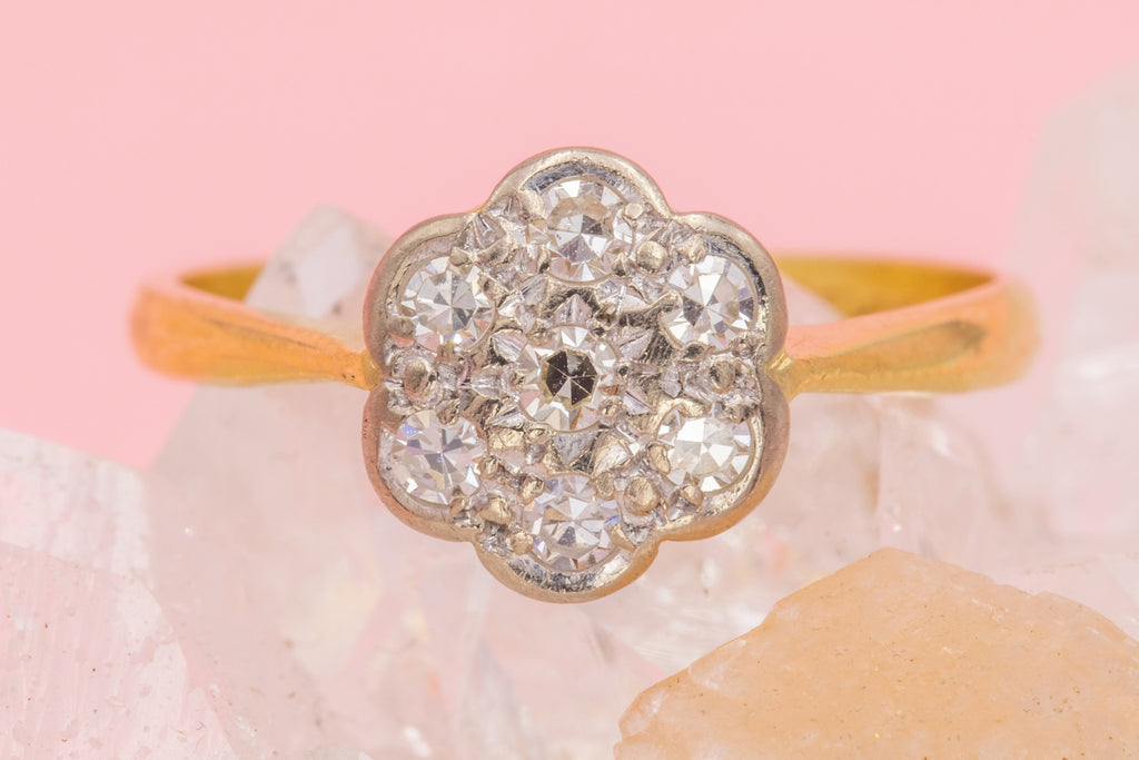 18ct Gold Diamond Flower Ring, 0.18ct