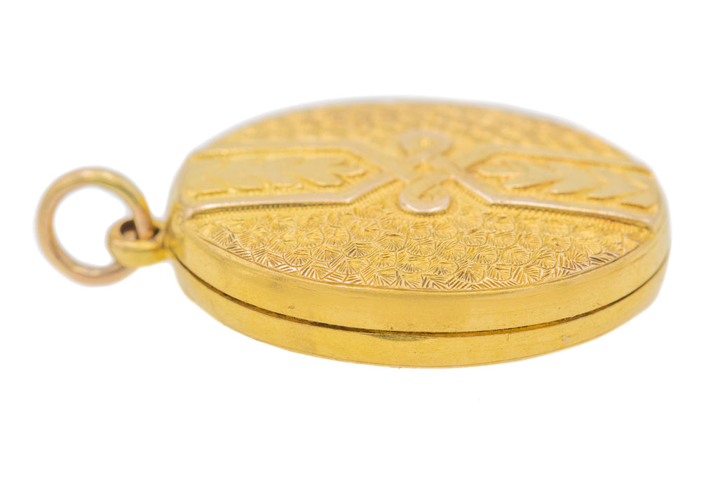Antique 15ct Gold Embossed Oval Locket