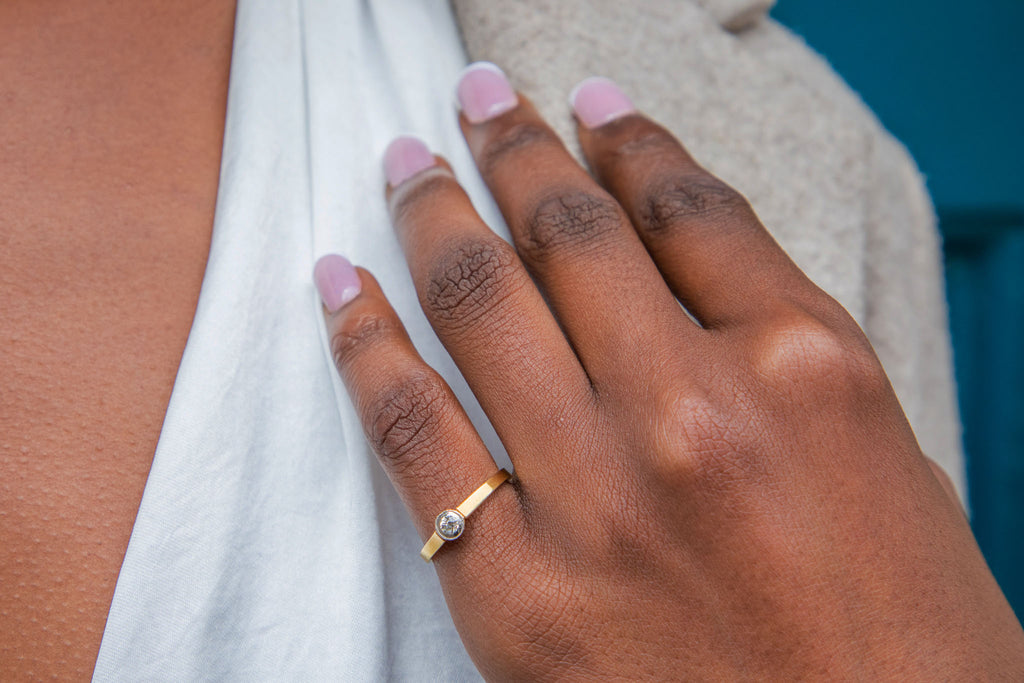 18ct Gold Art Deco Bezel-Set Diamond Solitaire Engagement Ring