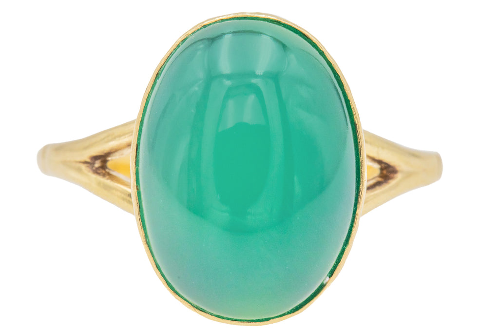 9ct Gold Oval Chrysoprase Ring