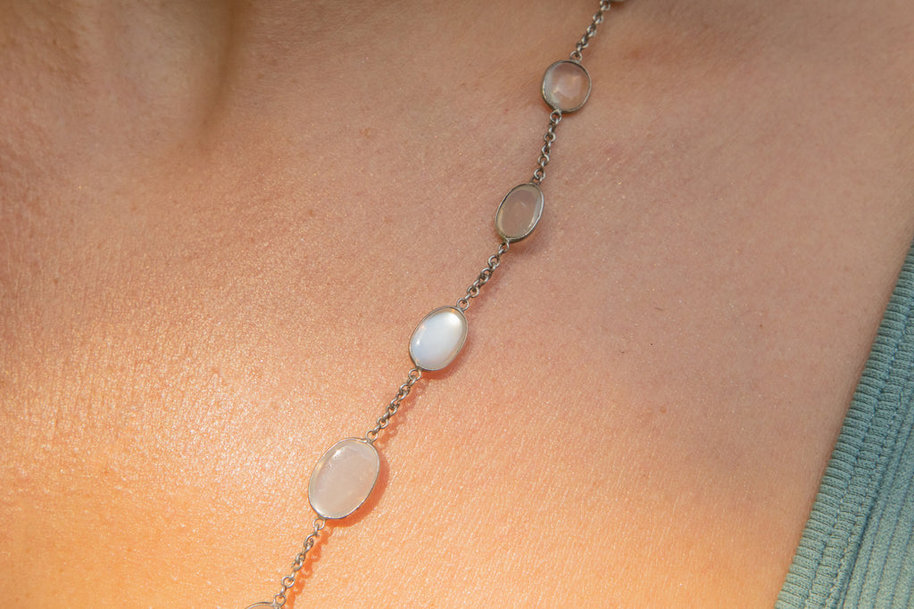 32" Edwardian Silver Moonstone Necklace, 65.00ct