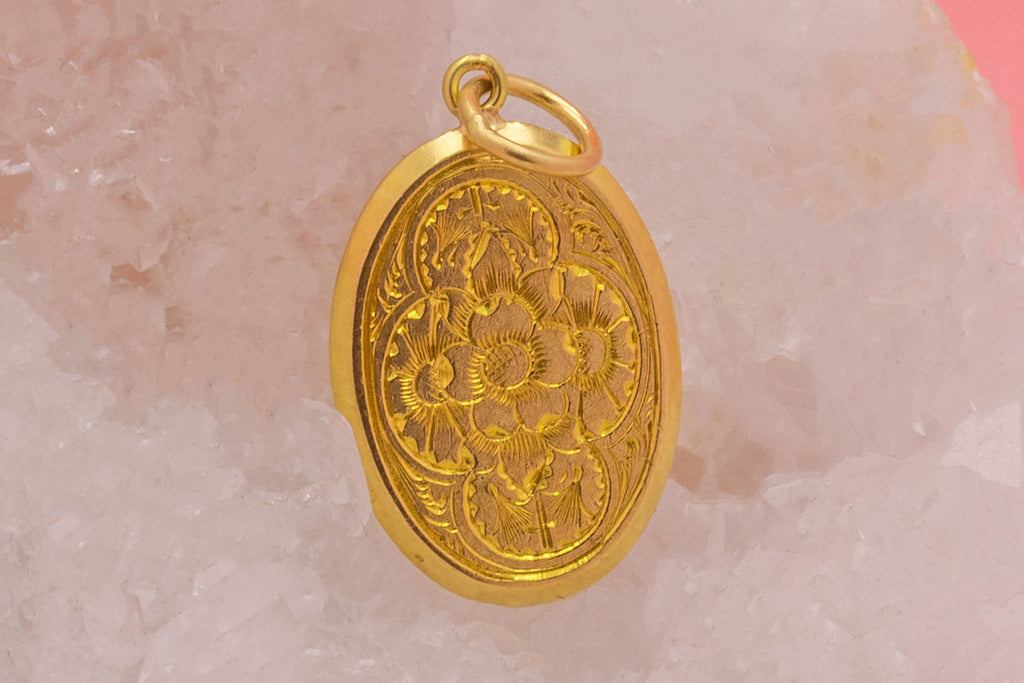 18ct Gold Antique 'Forget-Me-Not' Pendant