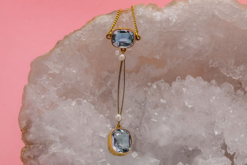 15.5" Edwardian 15ct Gold Aquamarine Drop Necklace, 2.00ct