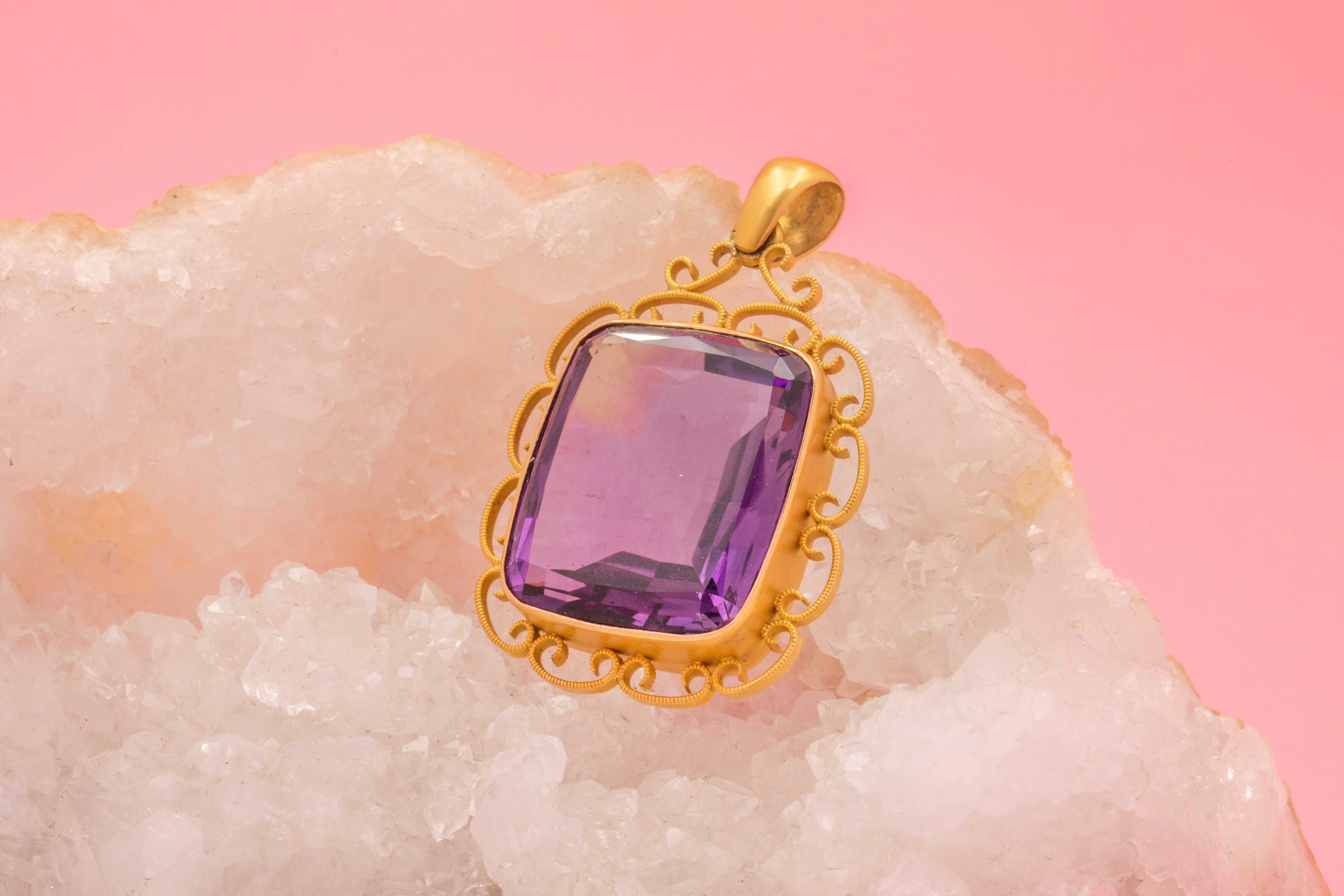 Antique 15ct Gold Rectangular Amethyst Pendant, 20.20ct – Lillicoco