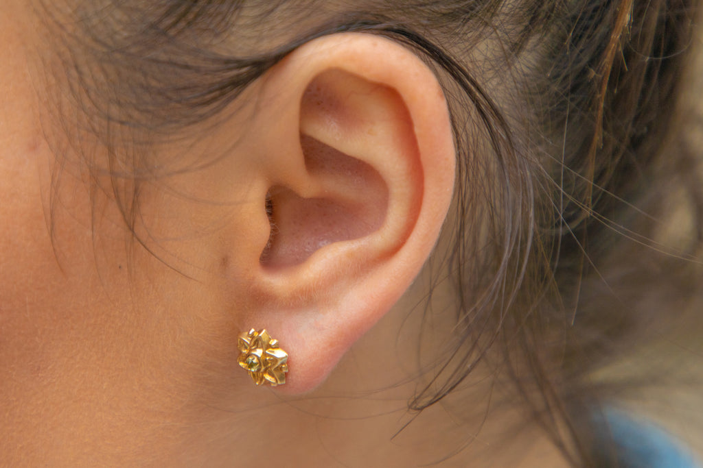 9ct Gold Peridot Flower Stud Earrings