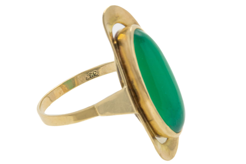 8ct Gold Green Chalcedony Ring
