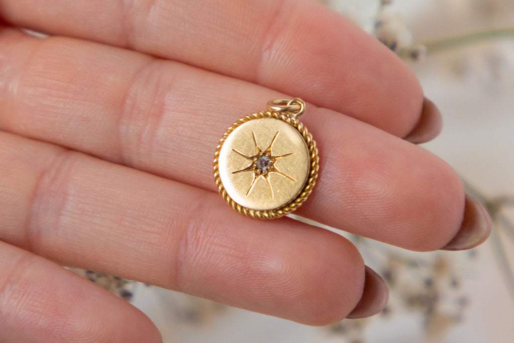 Victorian 18ct Gold 'Star-Set' Diamond Pendant