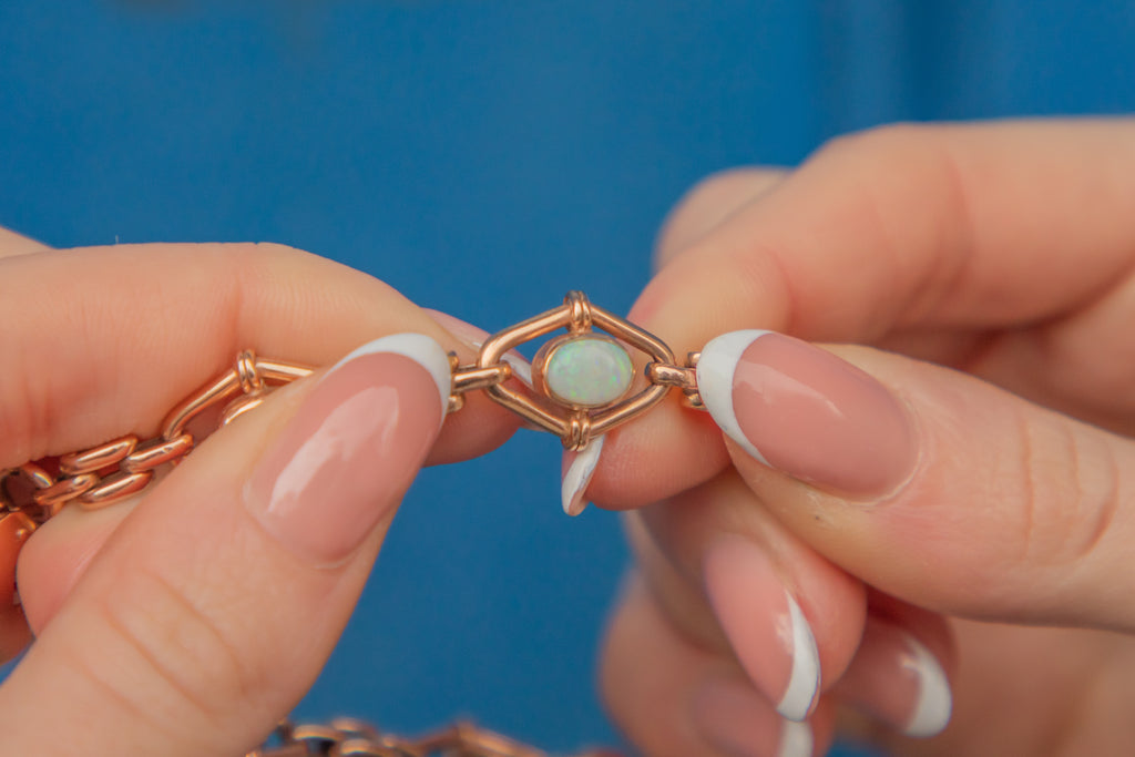 8" Antique 9ct Gold Opal Bracelet, 2.10ct, Heart Padlock