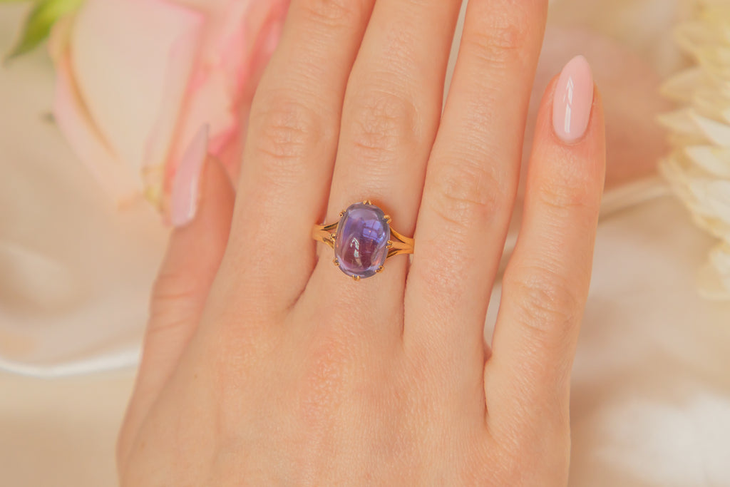 Antique 18ct Gold Amethyst Cabochon Ring, 3.90ct