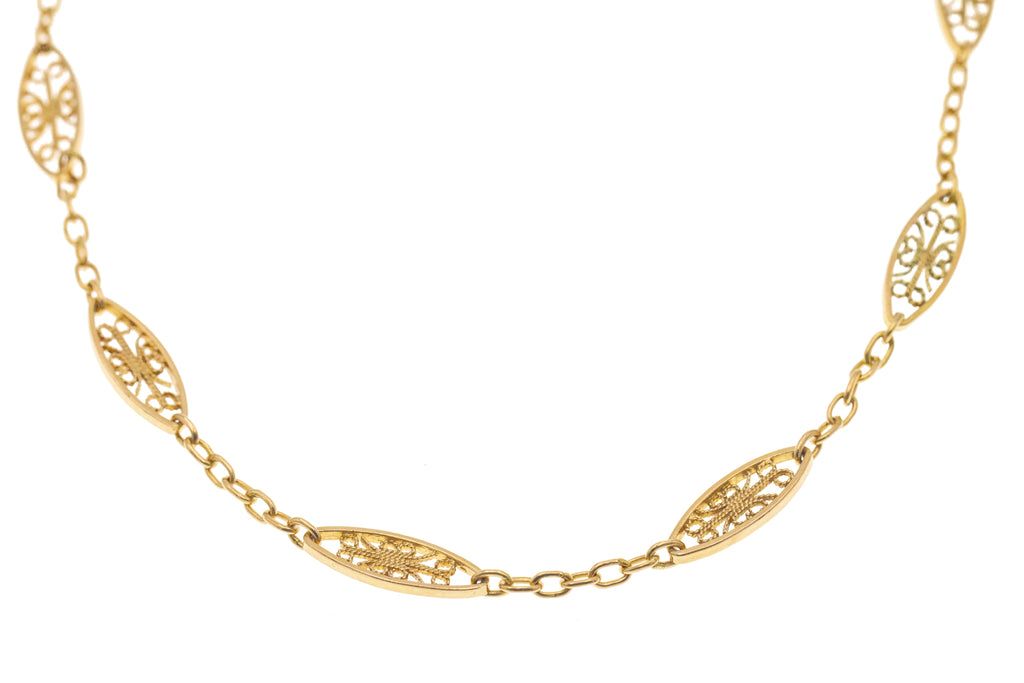 18" Antique 18ct Gold Lozenge Filigree Chain, Dog-Clip (21.6g)
