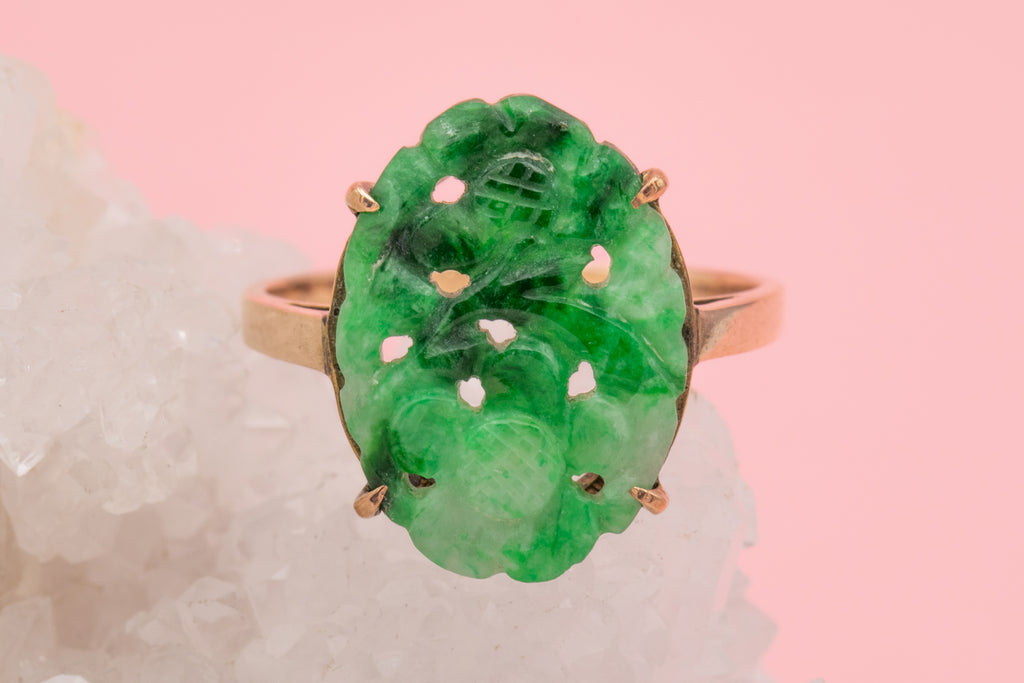 9ct Gold Carved Jade Ring